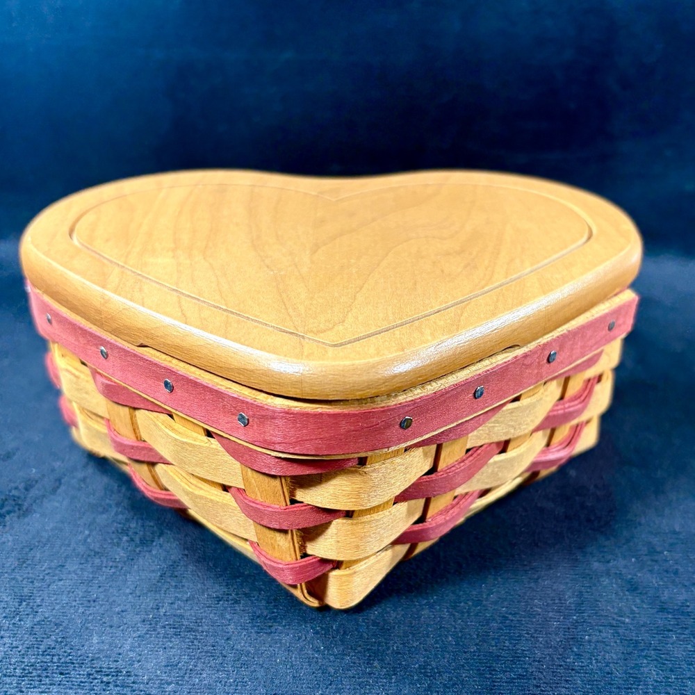 Longaberger 2000 Little Love Red Sweetheart Baskets‎ & Heart to Heart Stand Set - Picture 12 of 16